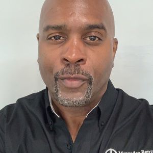 Meet your Posher, Eric